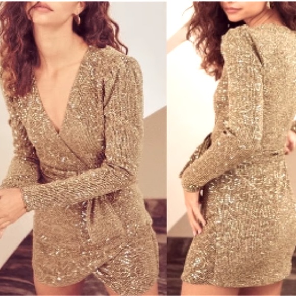 SAYLOR Dresses & Skirts - Saylor Juanita-GOLD Small Lightweight Gold Sequin Dress NWT